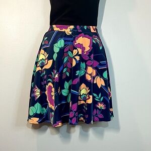 Modcloth Bright floral print circle skirt size medium Moon‎ Collection gorgeous